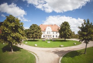 Exterior view Klein Nienhagen Manor, © Gut Klein Nienhagen / Anne Karsten