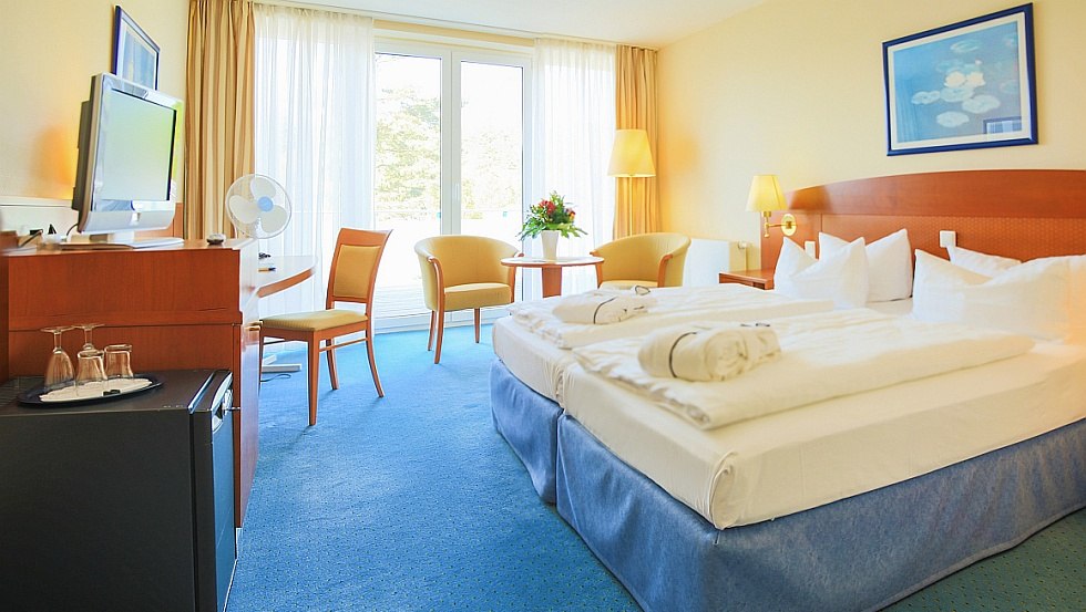 The comfortable rooms, suites and apartments invite you to relax, © Seehotel BINZ-THERME Rügen