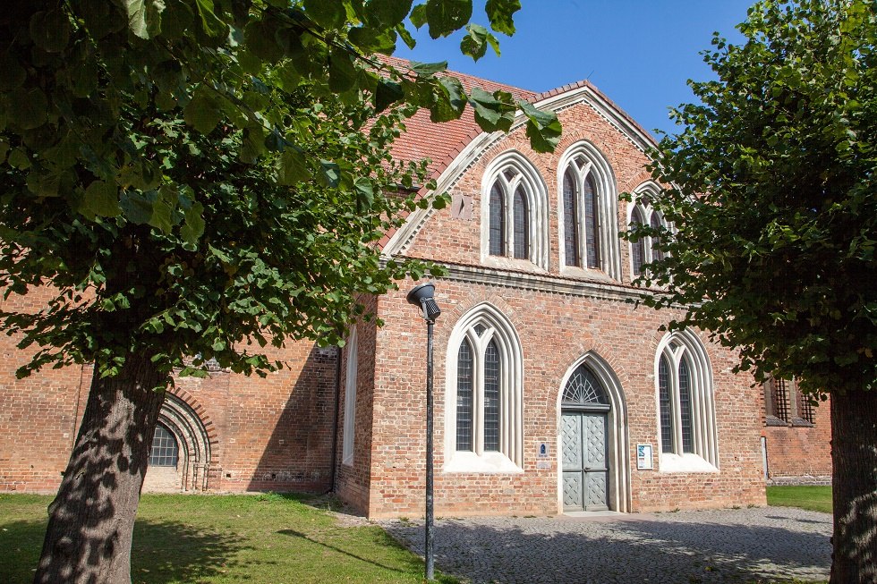 side entrance valley of the church Schwaan, © Frank Burger