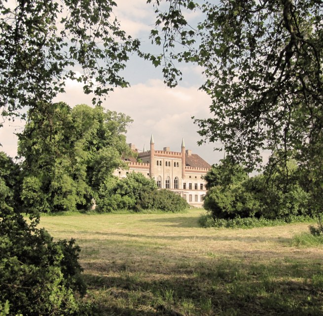 Broock Castle with Lenné Park, 2013, © Christian Schmidt