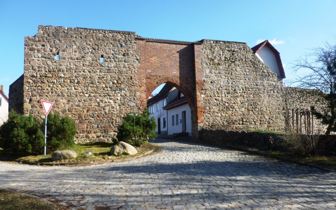 The Woldegk Gate is part of the very well preserved city wall of Fürstenwerder, © Tourismusverein Fürstenwerder