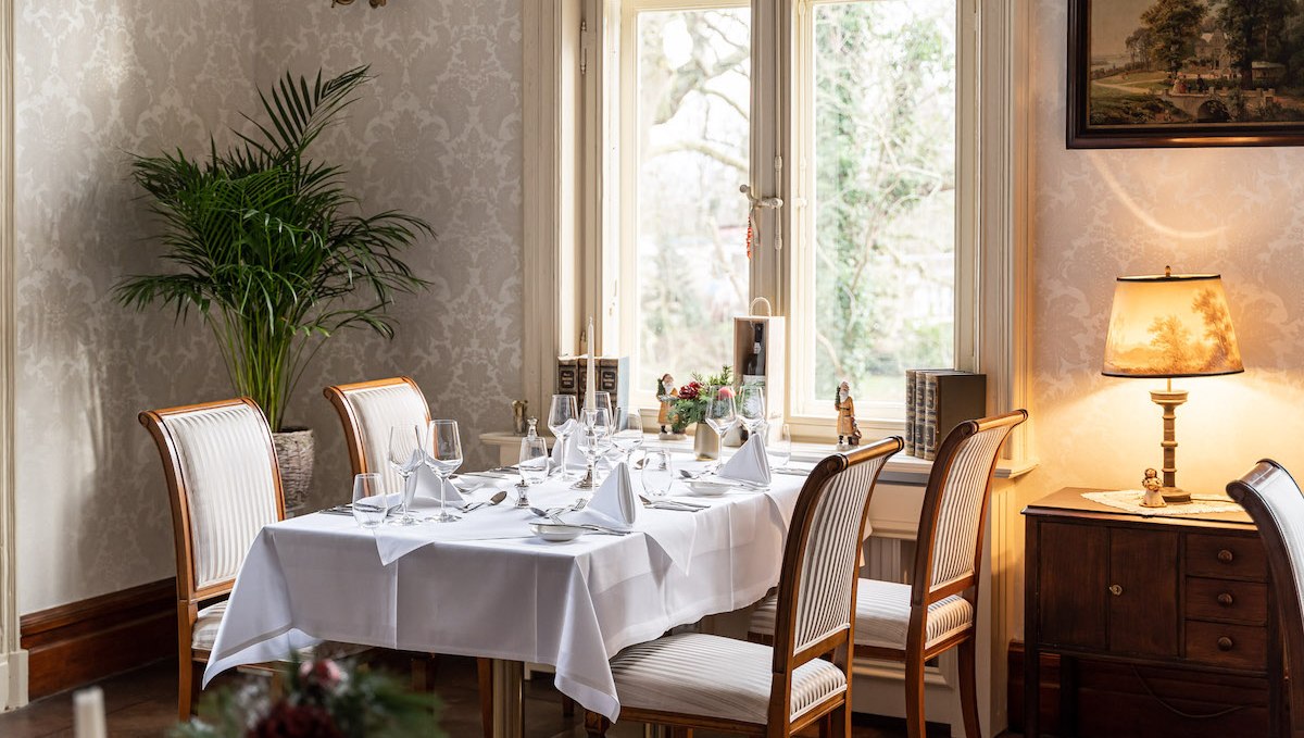 The restaurant at Gorow Castle Estate invites you to dine, © Schlossgut Gorow / DOMUSImages