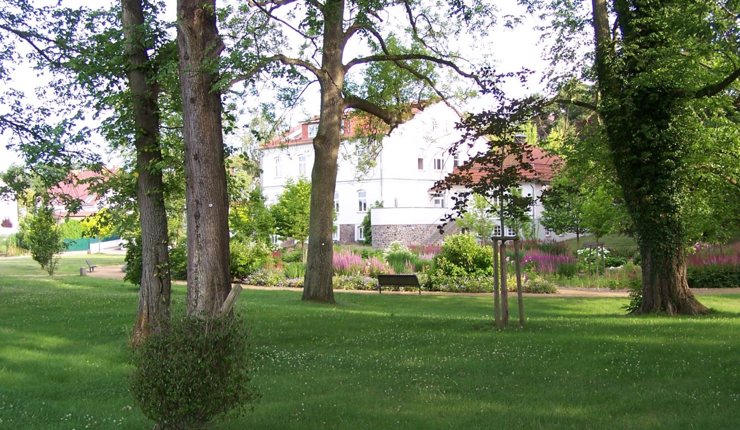 The park is located directly at the back of the Haus des Gastes, © Kurverwaltung Feldberger Seenlandschaft