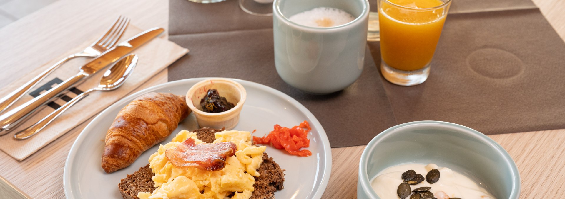 Choice of breakfast/brunch buffet, © BEECH Resort Plauer See