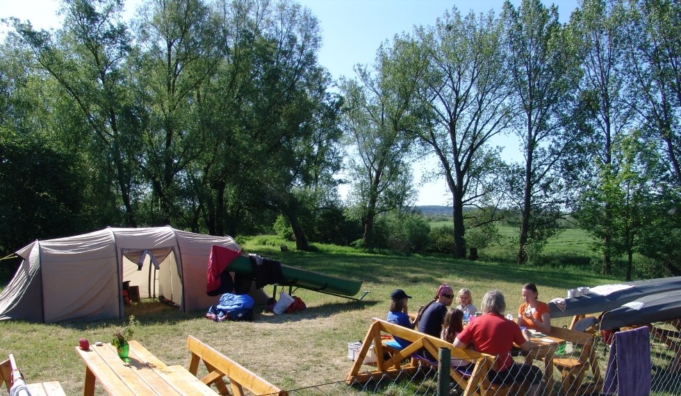 The campsite on the grounds of the Graureiher youth hostel, © Martin Hagemann