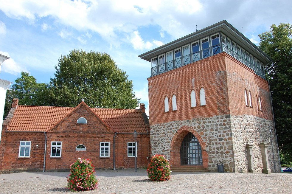 The Amtsberg Tower and the Museum of Local History now house exhibitions., © Gabriele Skorupski