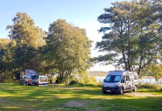 Pitches on the lake, © Henrike Track