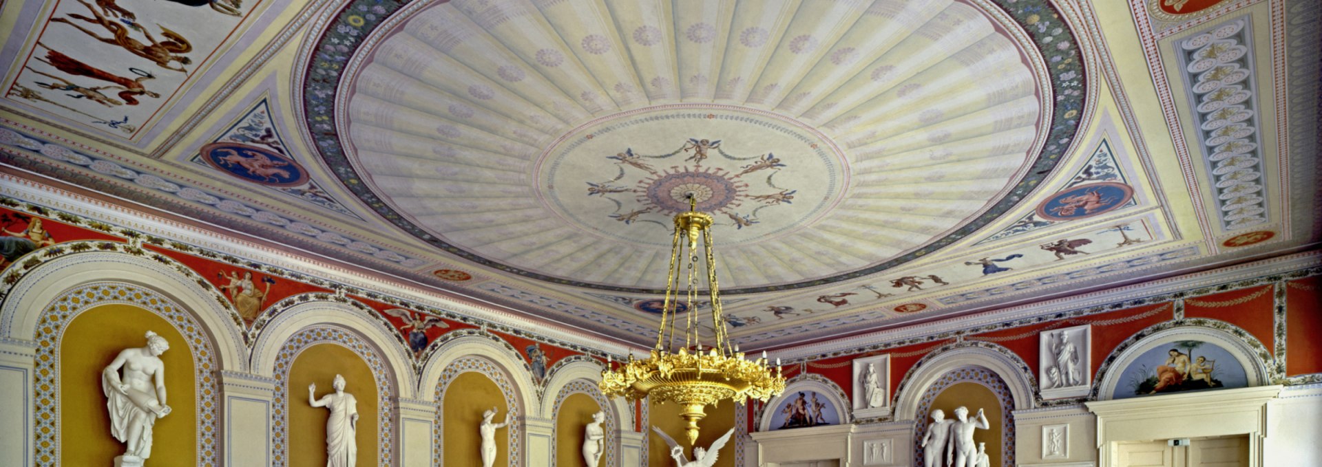 View of the Orangery in the Neustrelitz Palace Garden, © SSGK MV / Achim Bötefür