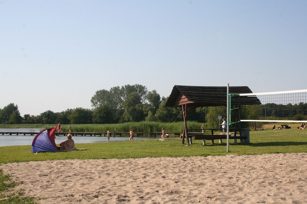 Bathing place with bathing jetty, © Gemeinde Eixen