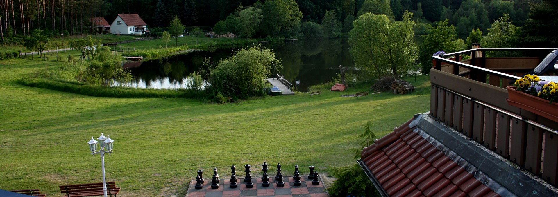 View of the Grünplaner lake from the hotel, © Hotel & Restaurant Heidekrug