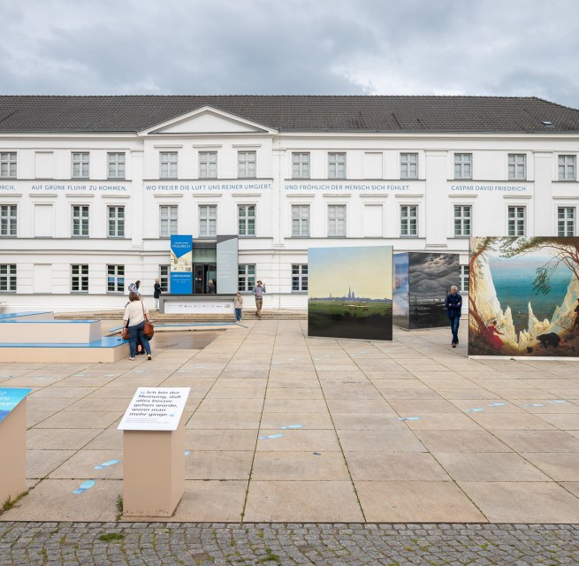 The "250 steps to Caspar David Friedrich" begins on the museum forecourt, © Pommersches Landesmuseum