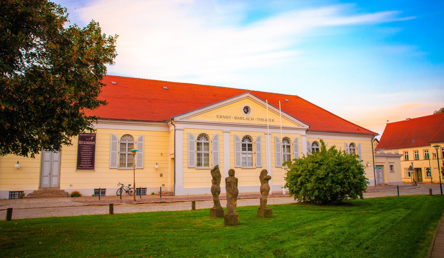 ErnstBarlachTheater_092015_b, © Daniel-Stohl