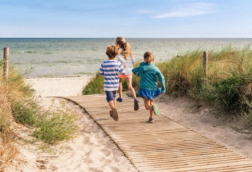 Paved beach access is an important factor in resort accessibility., © TMV/Süß