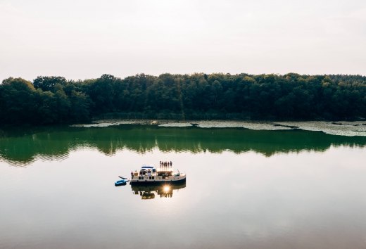 Happiness lies in the silence. A houseboat trip in the Mecklenburg Lake District is the most beautiful little escape from everyday life., © TMV/Gänsicke