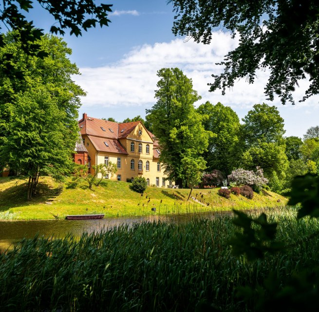 Lühburg Castle and Palace Park, © Schloss Lühburg