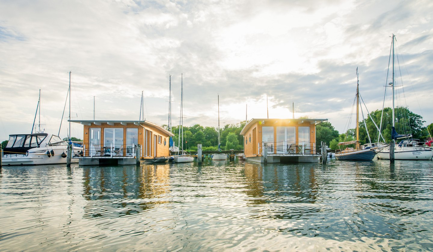 Houseboats in the natural harbor of Krummin, © Naturhafen-Krummin GmbH