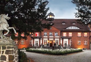 Exterior view of Basthorst Castle, © Schloss Basthorst