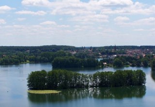 View from the heron mountain to the Feldberger Haussee, © Kurverwaltung Feldberger Seenlandschaft