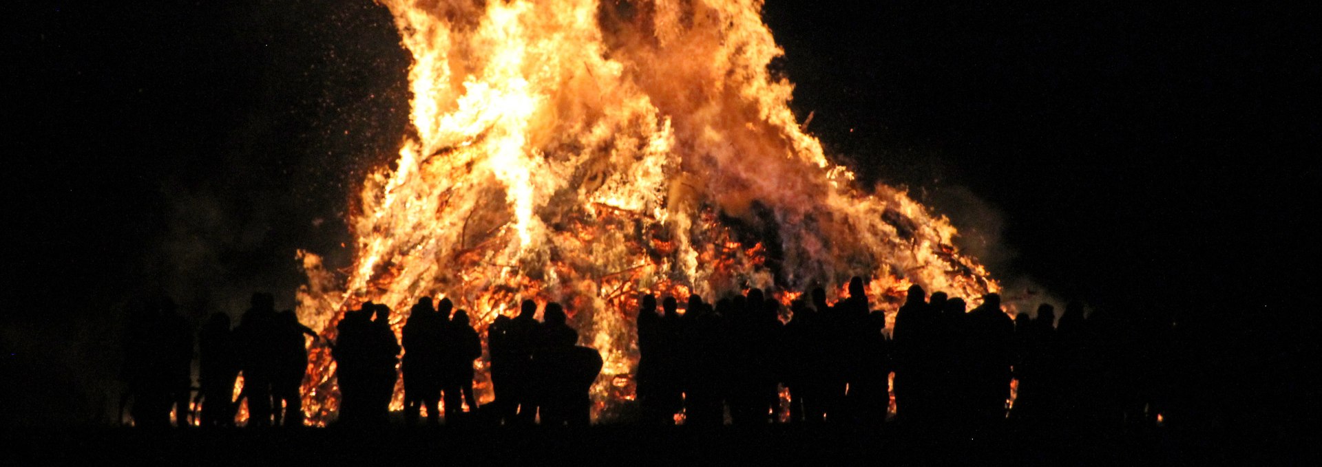 Easter fire, © MartinGulbe/stock.adobe.com