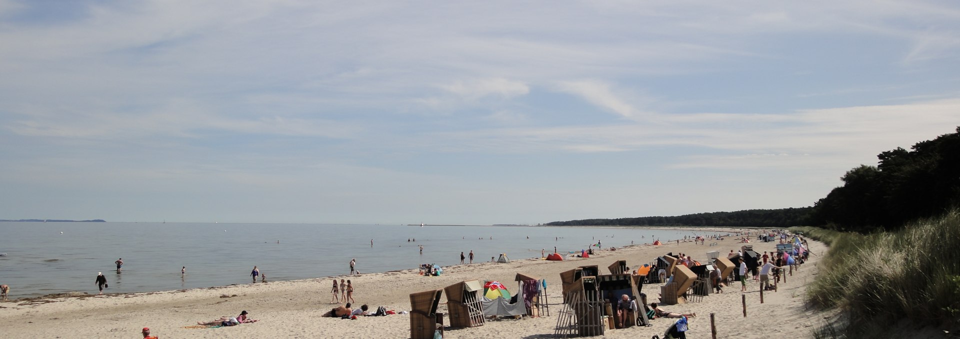 Beach and beach chairs on the beach of the seaside resort of Lubmin, © TVV-Holzhüter