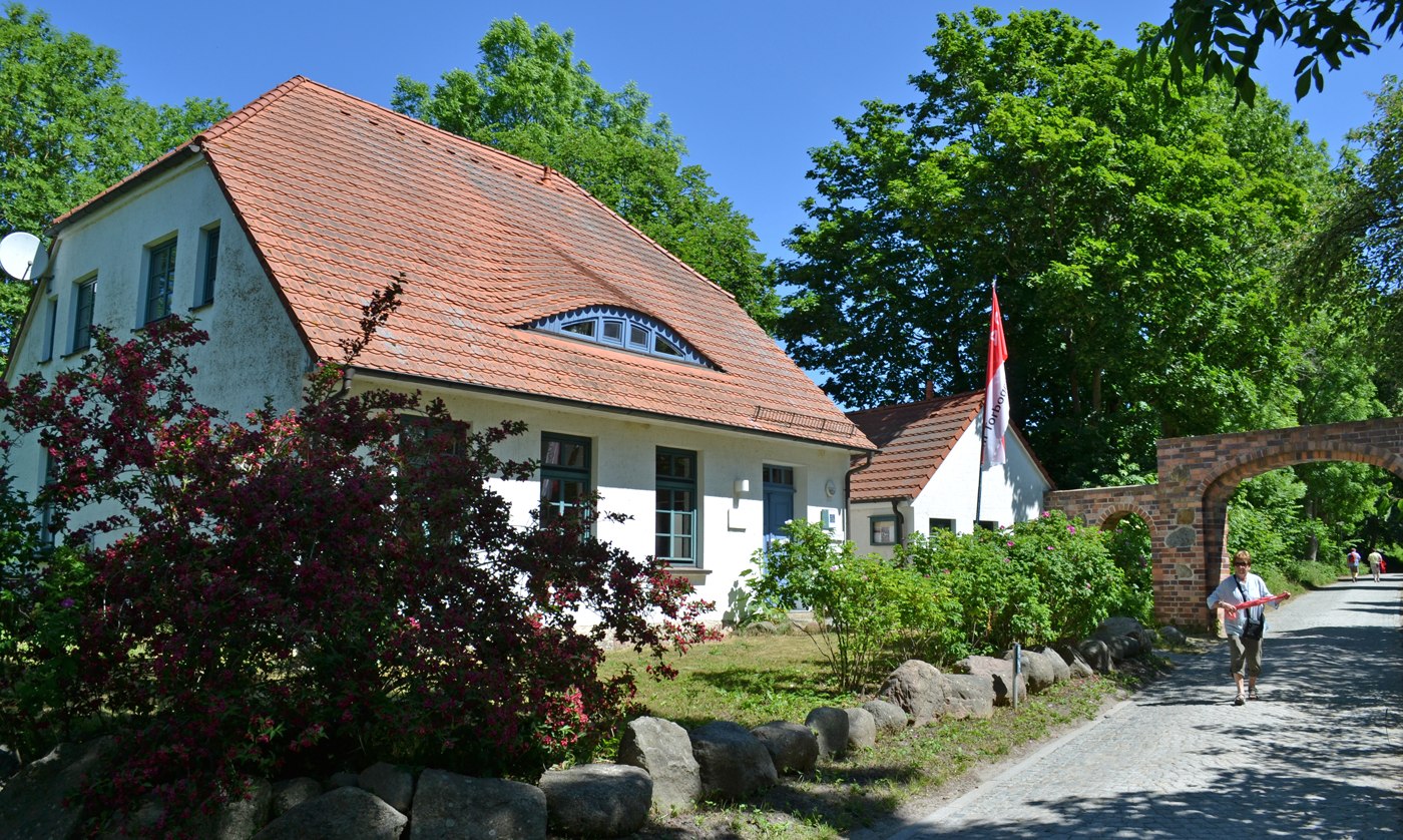 Sexton's house - Gallery at the archway, © Hiddenseer Hafen- und Kurbetrieb