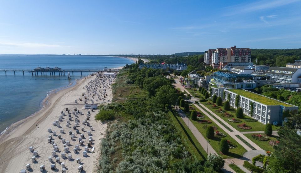 Hotel Kaiserhof is located directly on the sandy beach and pier Heringsdorf., © arcona Management GmbH
