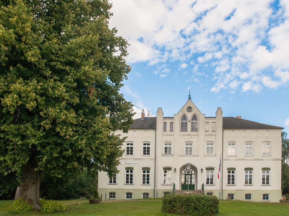 Frontal view of the manor house in Altenhagen, © Frank Burger