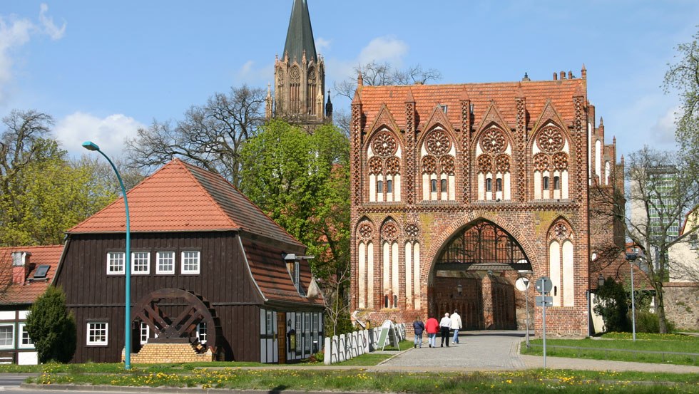 The magnificent Stargarder Tor welcomes guests to Neubrandenburg, © Stadt Neubrandenburg