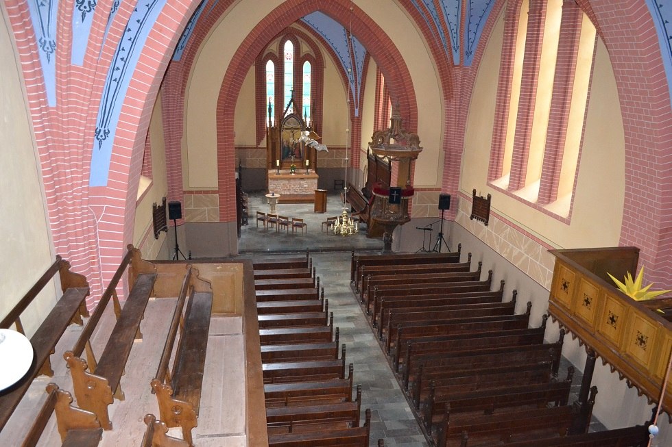 Very well decorated interior of the church., © Lutz Werner