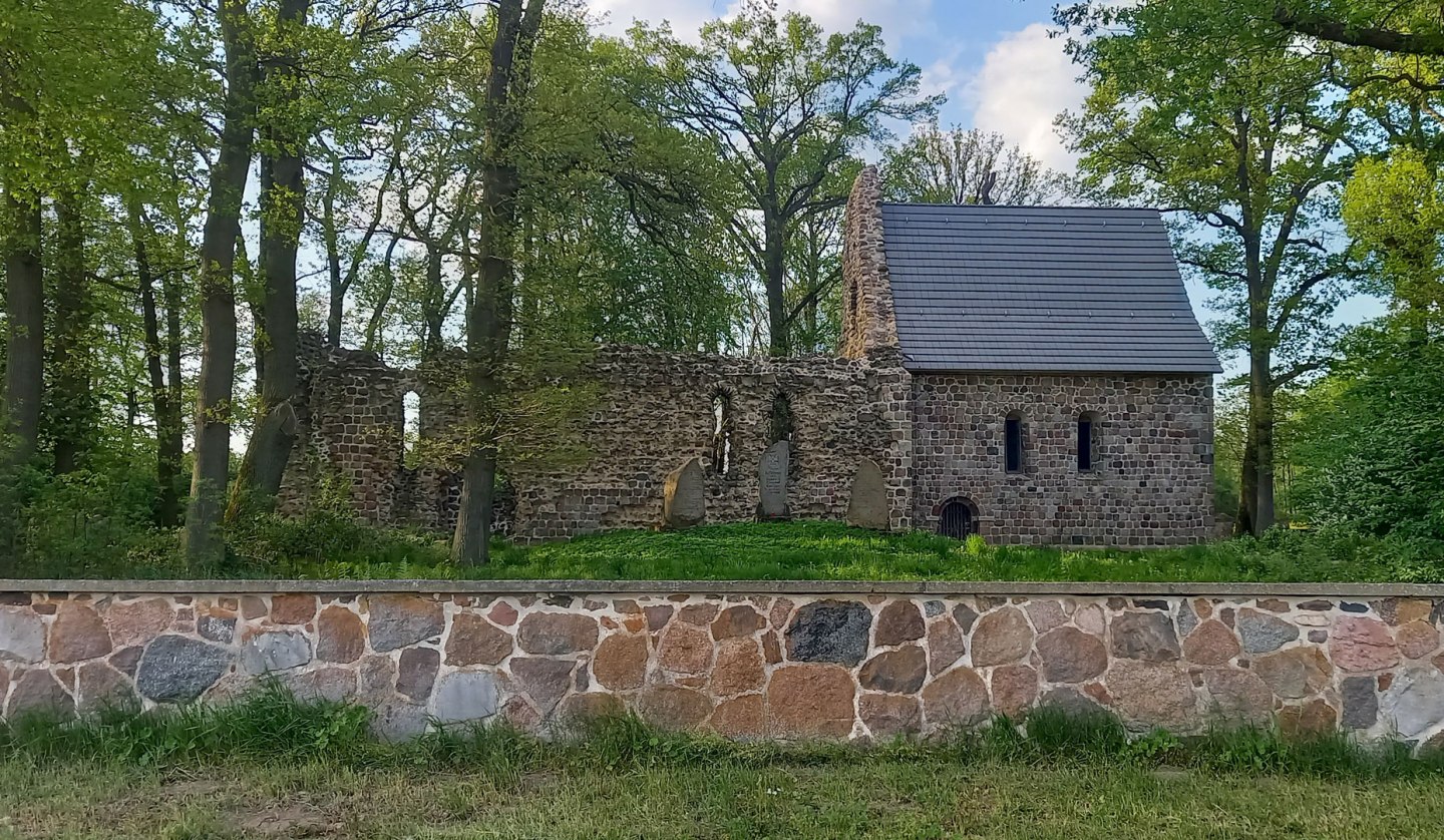 kirchenruine-dambeck, © N. Scherfig