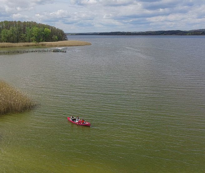 Discover the Kummerow Lake by kayak with family, © Tourismusverband Mecklenburgische Seenplatte/Tobias Kramer