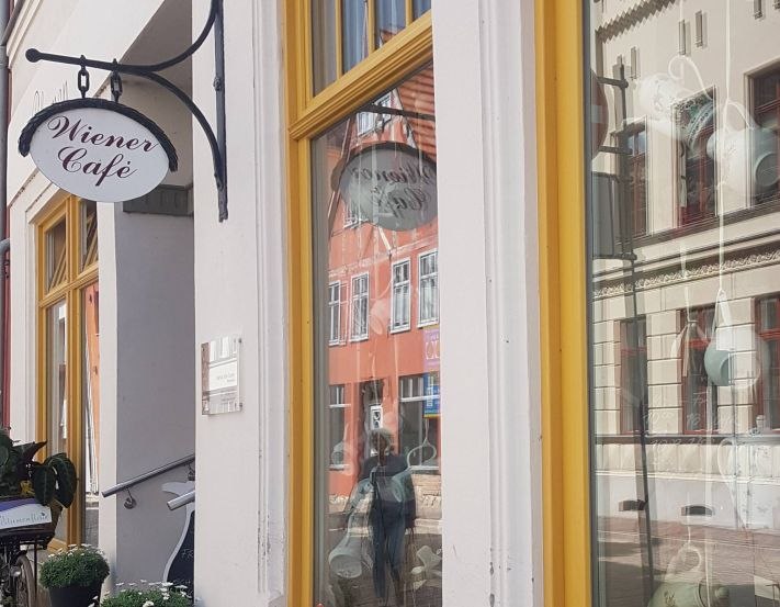 Entrance of the Viennese Café, © Güstrow Information