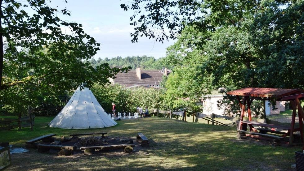 The campfire site with Indian tepee, © Zebef e.V.