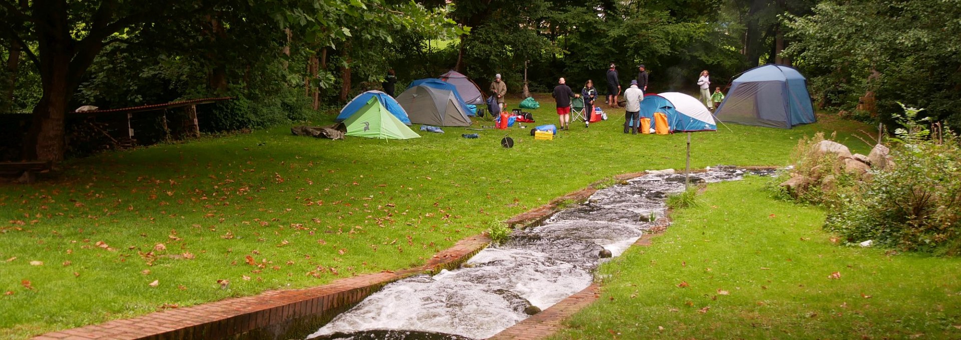 Tent meadow in the canoe camp Borkow, © Kanucamp Borkow