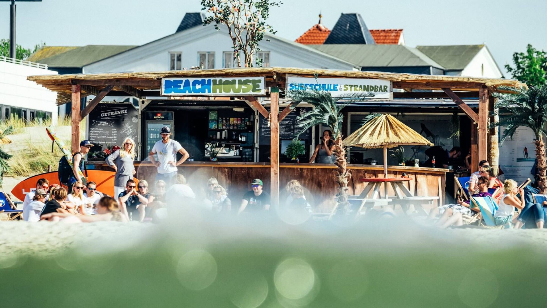 The beach bar Supreme Beachhouse directly on the beach of Warnemünde, © TMV/Supremesurf