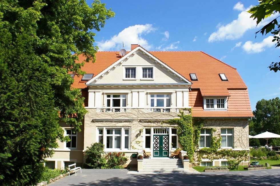 View of the Barkow manor house, © Tourist Info Plau am See GmbH