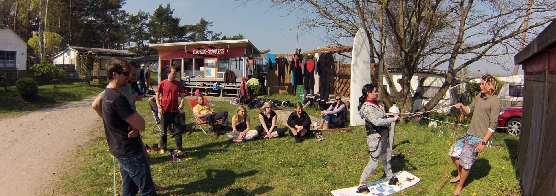 Despite practical training: theoretical preparations at our school, © Kitesurfschule Pepelow