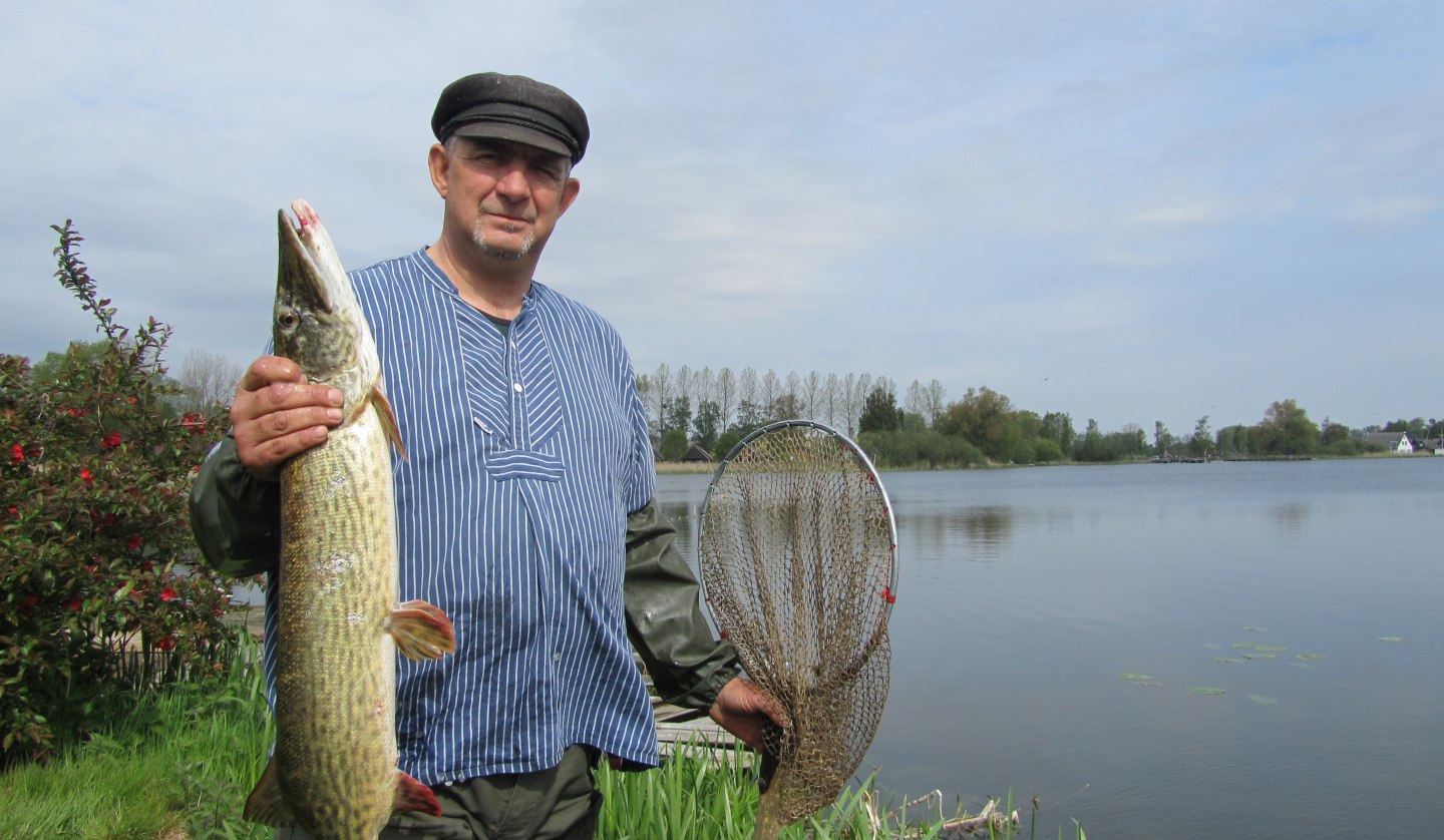 Fisherman Jens nozzle with Teterow pike, © Jana Koch