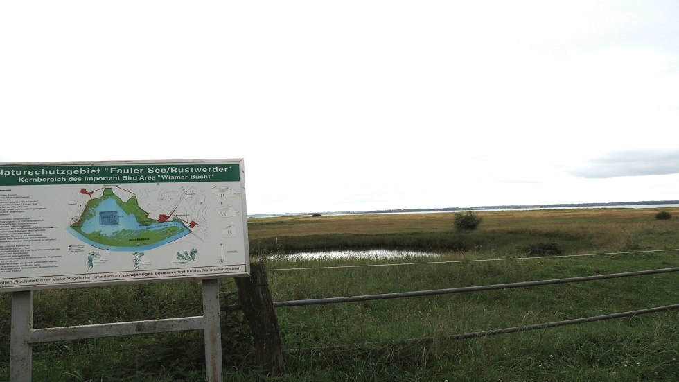 Information board in the nature reserve "Lazy Lake, © Kurverwaltung Insel Poel