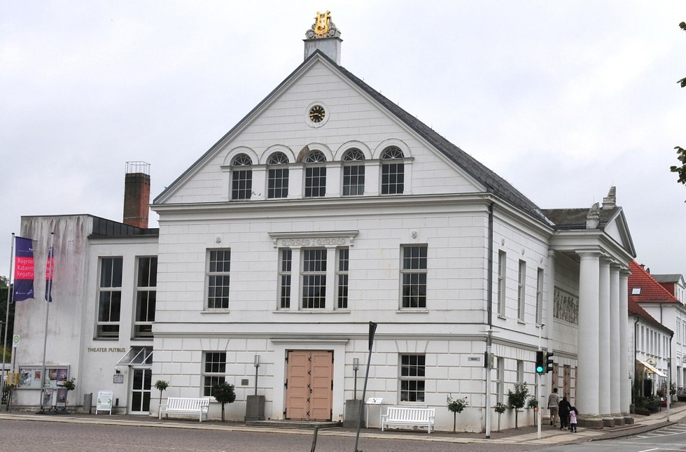 The classicist theater of the city of Putbus., © Tourismuszentrale Rügen