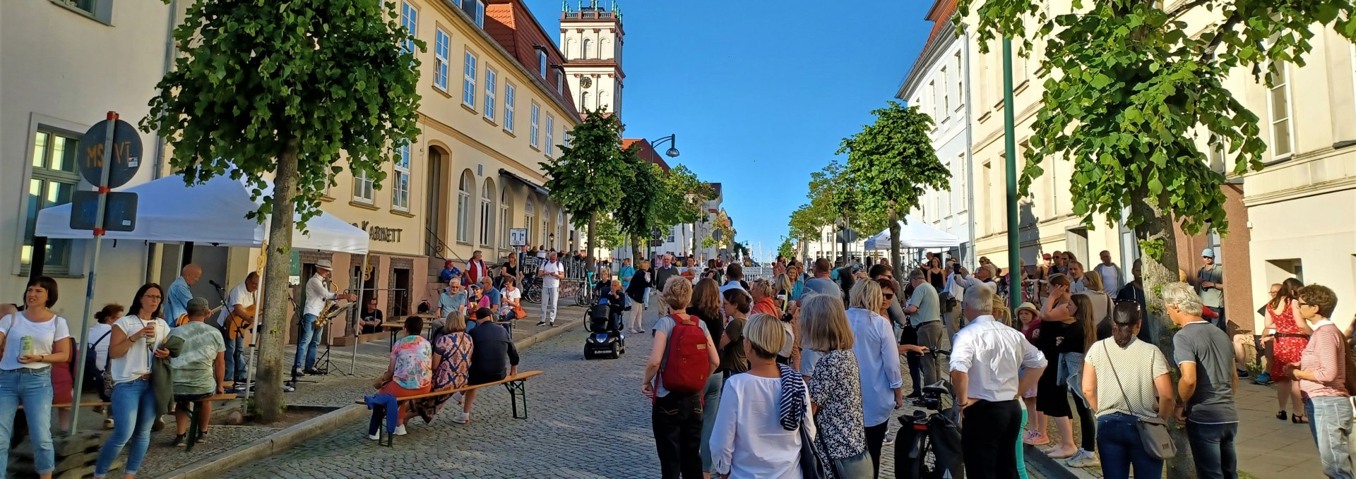 Street music in the castle street, © Stadt Neustrelitz