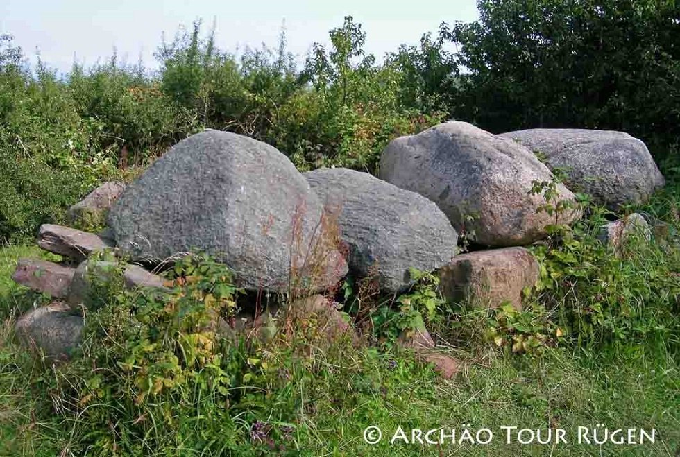 the Nipmerow megalithic tomb, located on the northern edge of a gravel pit, © Archäo Tour Rügen