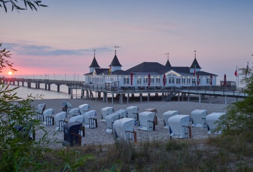 The pier in Ahlbeck invites you to romantic evening walks, © TMV/Grundner