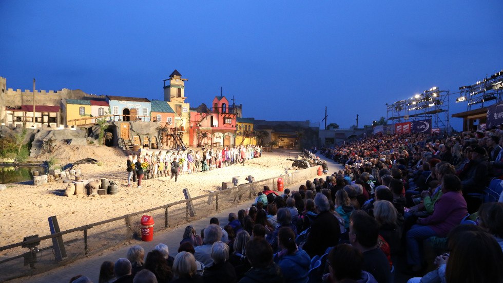 View of the 9000 m² open-air stage, © adventure-production Grevesmühlen GmbH