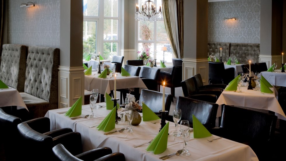 Enjoy a 3-course truffle menu in romantic candlelight, © Van der Valk Landhotel Spornitz