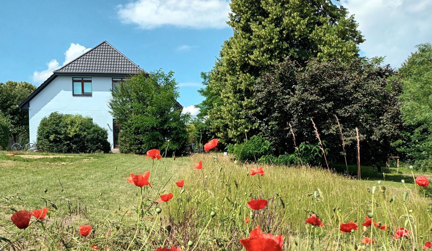 Large garden for breaks and exercise, © hubmueritz