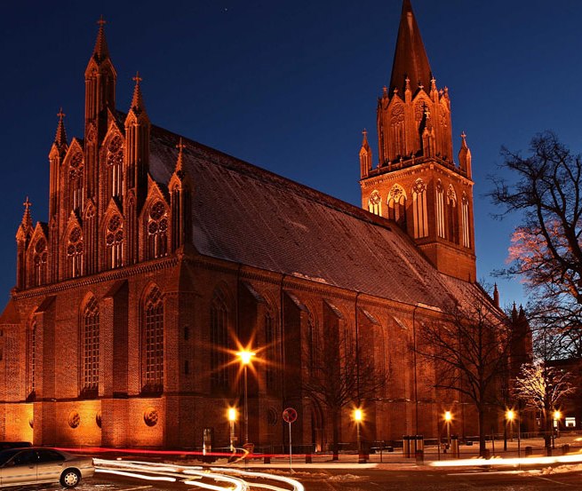 Neubrandenburg Concert Church by night, © Oppermann Fotografie