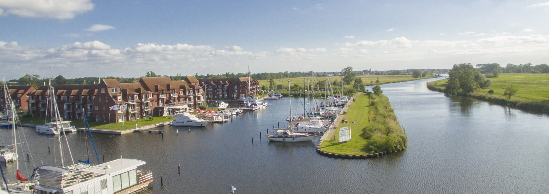 Marina entrance with view across the Uecker river to Ueckermünde, © Lagunenstadt Ueckermünde