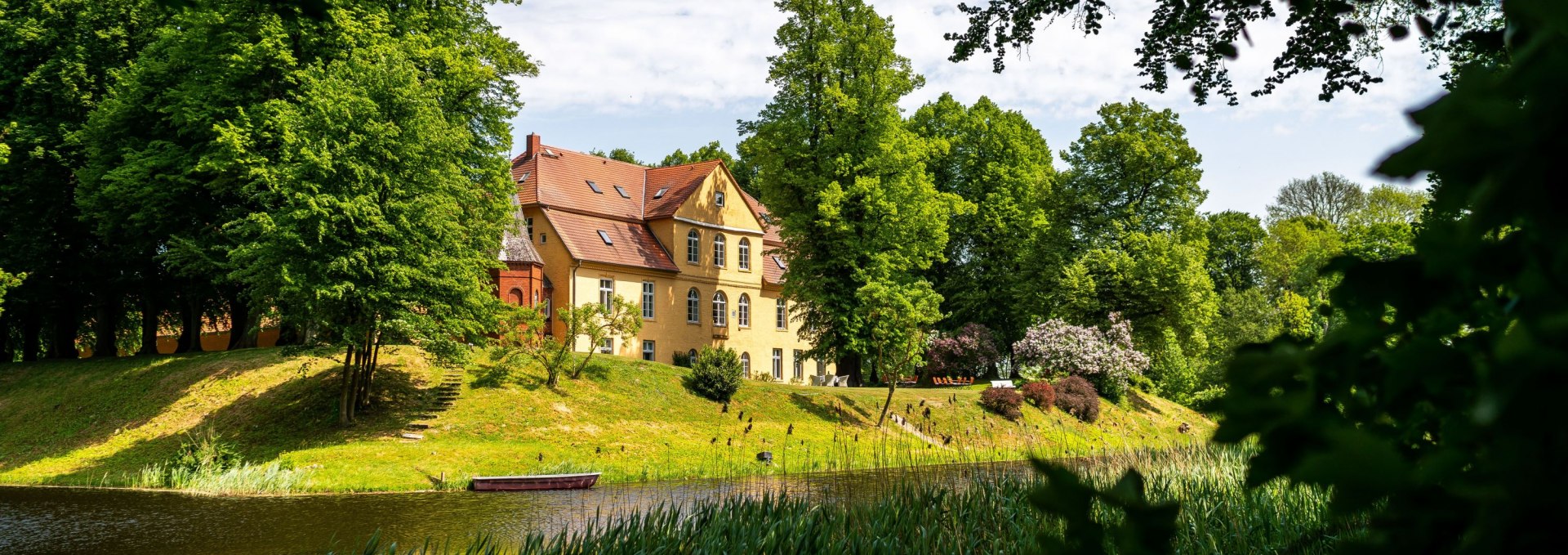 Lühburg Castle and Palace Park, © Schloss Lühburg