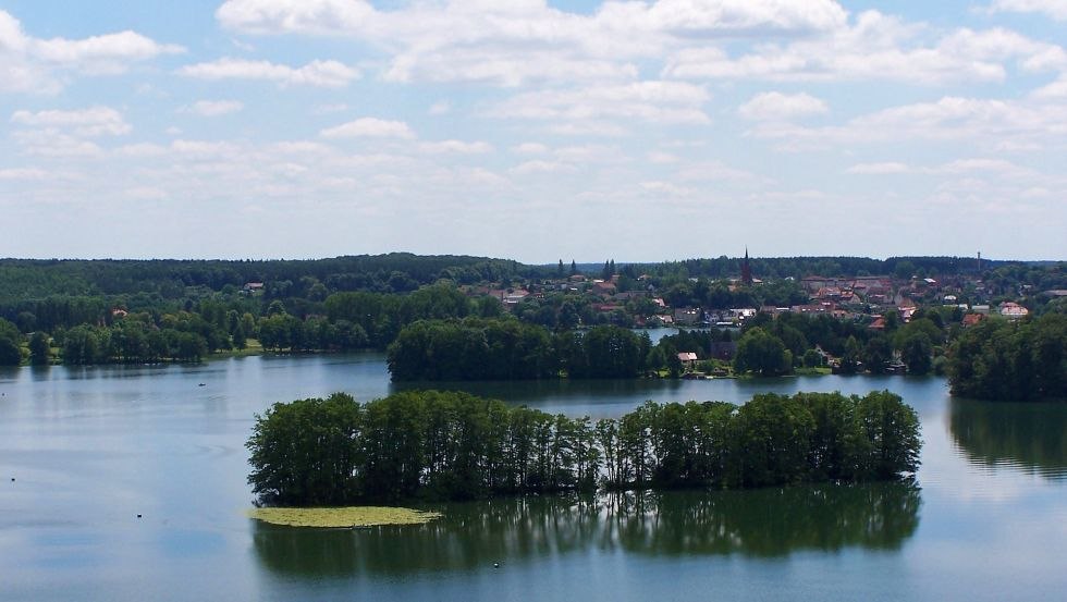 View from the heron mountain to the Feldberger Haussee, © Kurverwaltung Feldberger Seenlandschaft